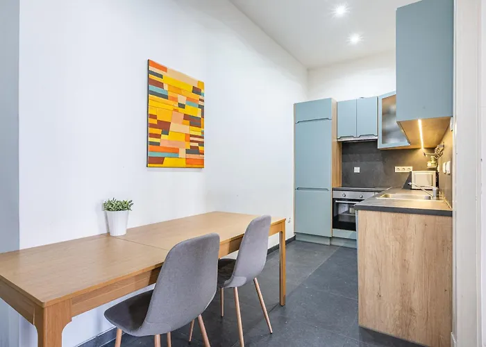 Corvin View 公寓 *